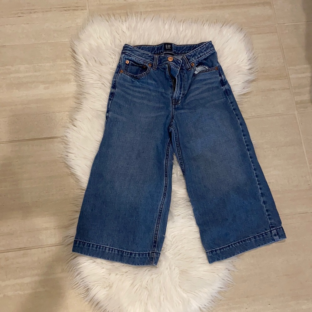 Gap girls